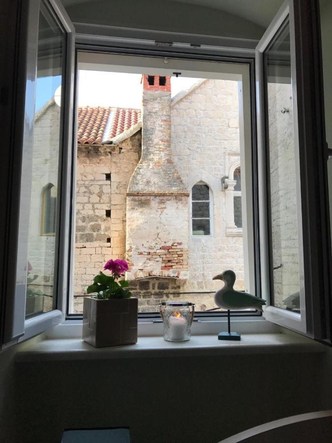 Old Town Apartments Trogir - Free Parking Экстерьер фото