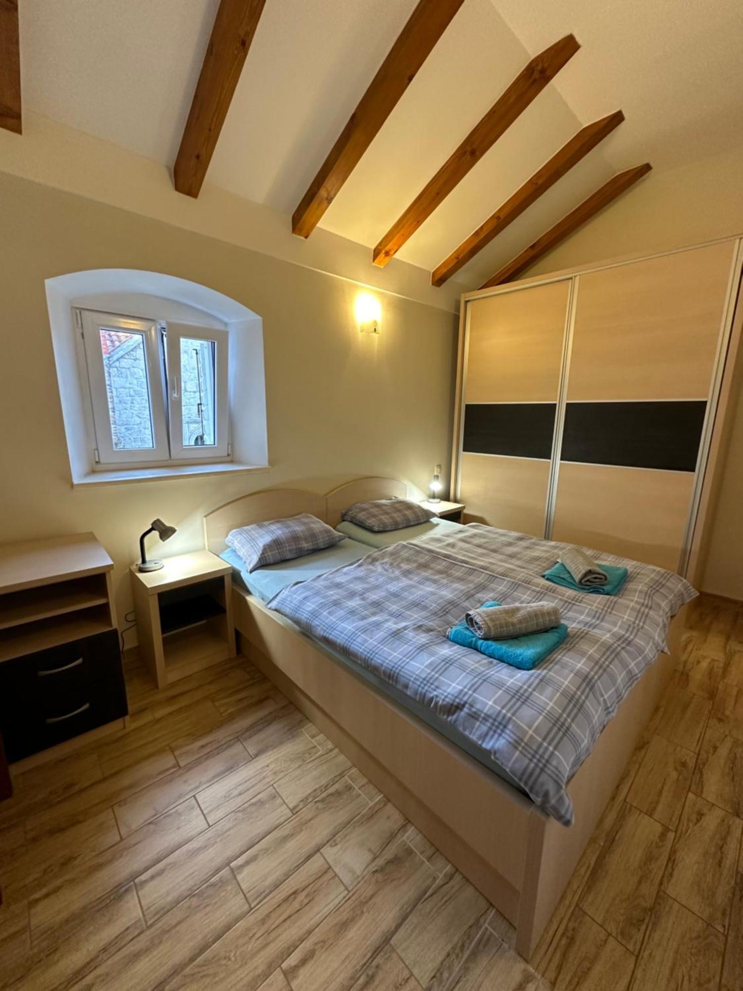 Old Town Apartments Trogir - Free Parking Экстерьер фото