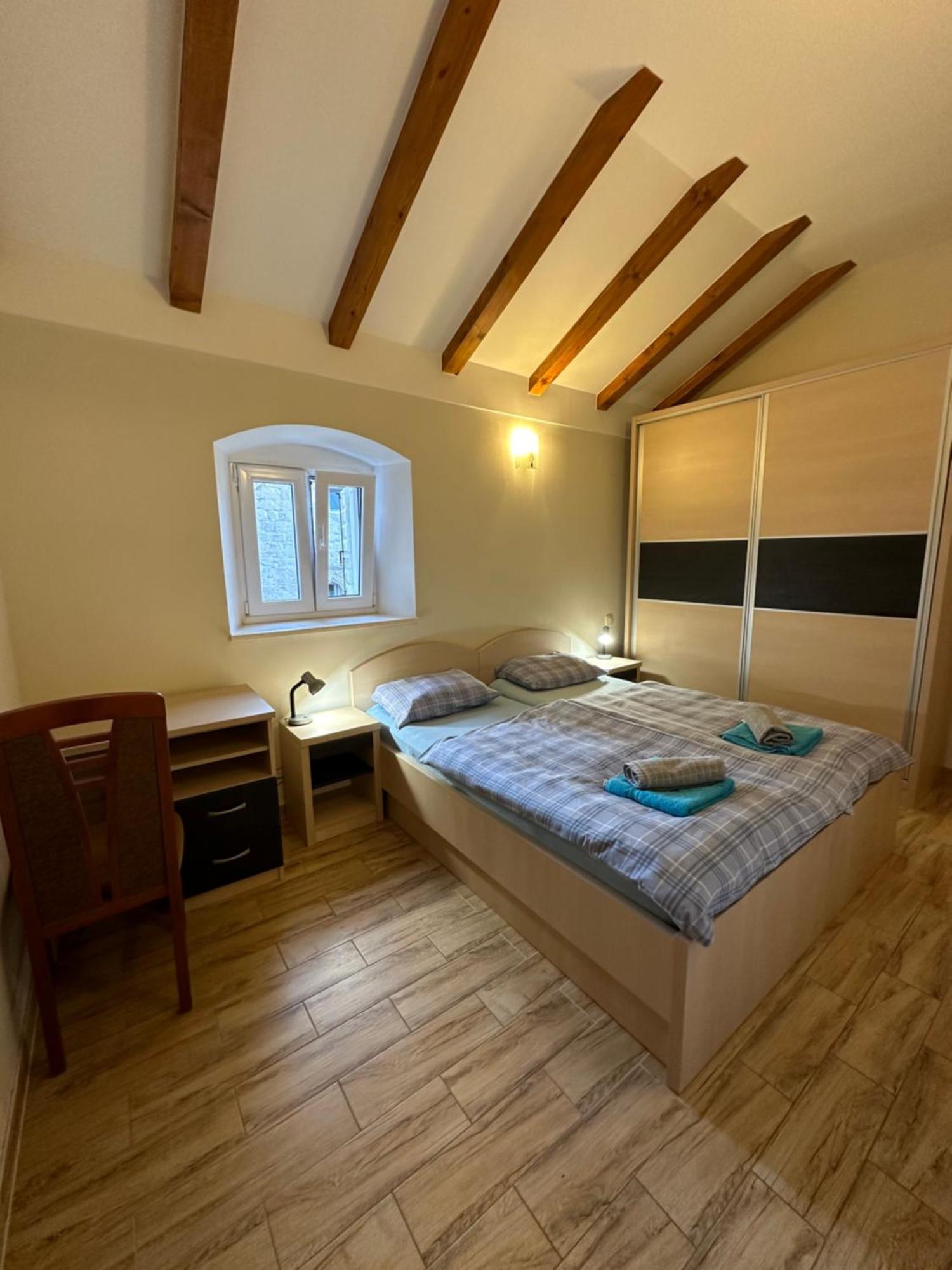 Old Town Apartments Trogir - Free Parking Экстерьер фото